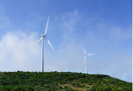 Inox Wind Bags 100 MW Turbine Supply Deal in Gujarat